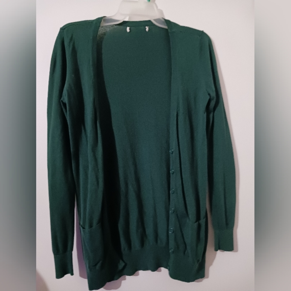 Cardigan Set - Picture 2 of 4